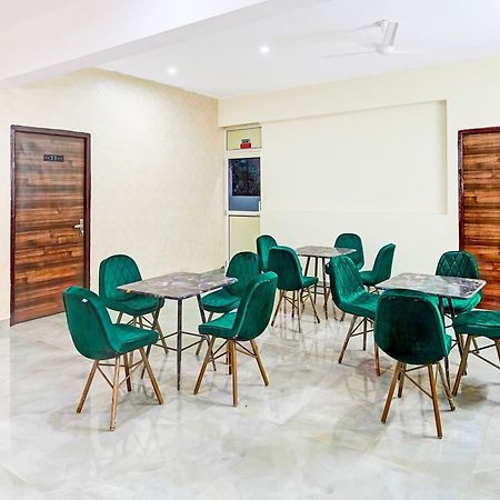 Super Townhouse Sector 86 Near Sector 83 Metro Station Hotel Ноида Екстериор снимка